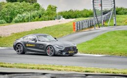 Auto Bild Sportscars Testinin Galibi Continental SportContact 7