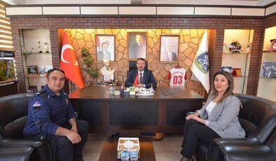 Belediye Liderimiz Adnan Öztaş’a vatandaşlarımızın iyi olsun ziyaretleri kapsamında, Resmi Kurum Müdürlerimizden de ziyaretler devam ediyor