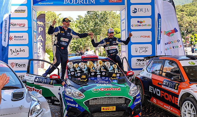 Castrol Ford Team Türkiye, Bodrum Rallisi’nde Tepede: Ali Türkkan Liderliğe Yükseldi