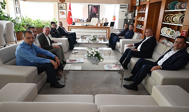 Lider Topaloğlu’na tebrik ziyaretleri