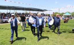 Burhaniye Belediyesi’nin düzenlediği ve bu yıl 8. defa gerçekleştirilecek olan Burhaniye Kızıklı Yağlı Pehlivan Güreşleri için geri sayım başladı