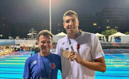 Fenerbahçe ve Ulusal Grup Yüzücüsü Emre Sakcı’dan Tarihi Muvaffakiyet